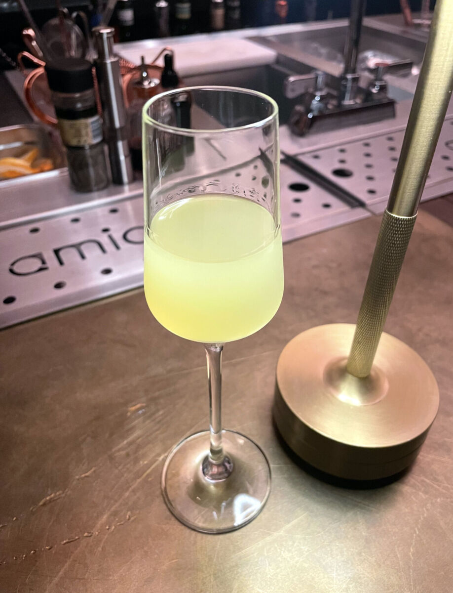 Limoncello de Bar Amici 