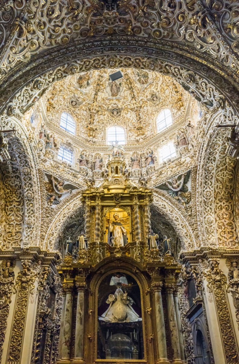iglesia recubierta en oro en puebla