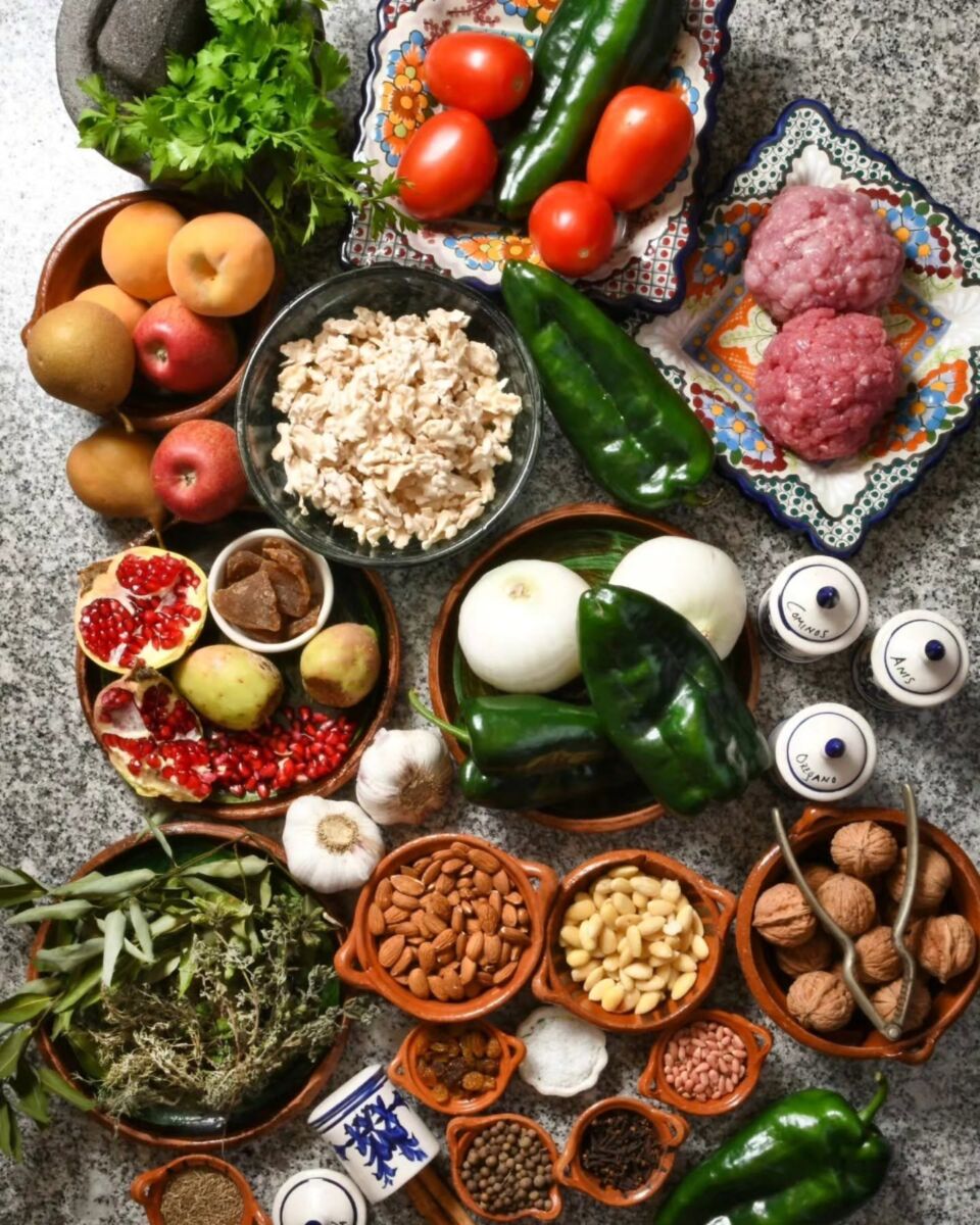 ingredientes chile en nogada tradicional