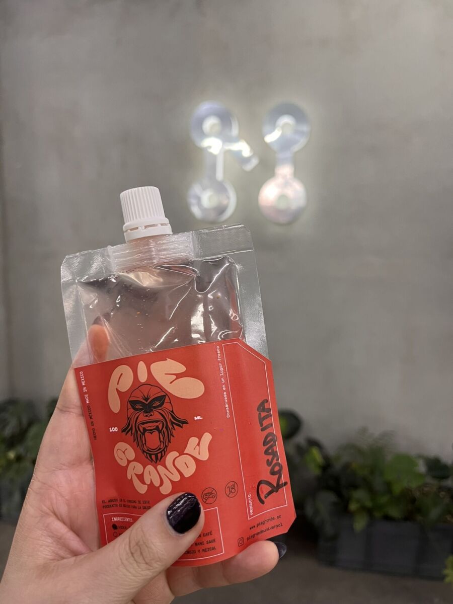 coctel en bolsita de vodka con guayaba de Machina WT