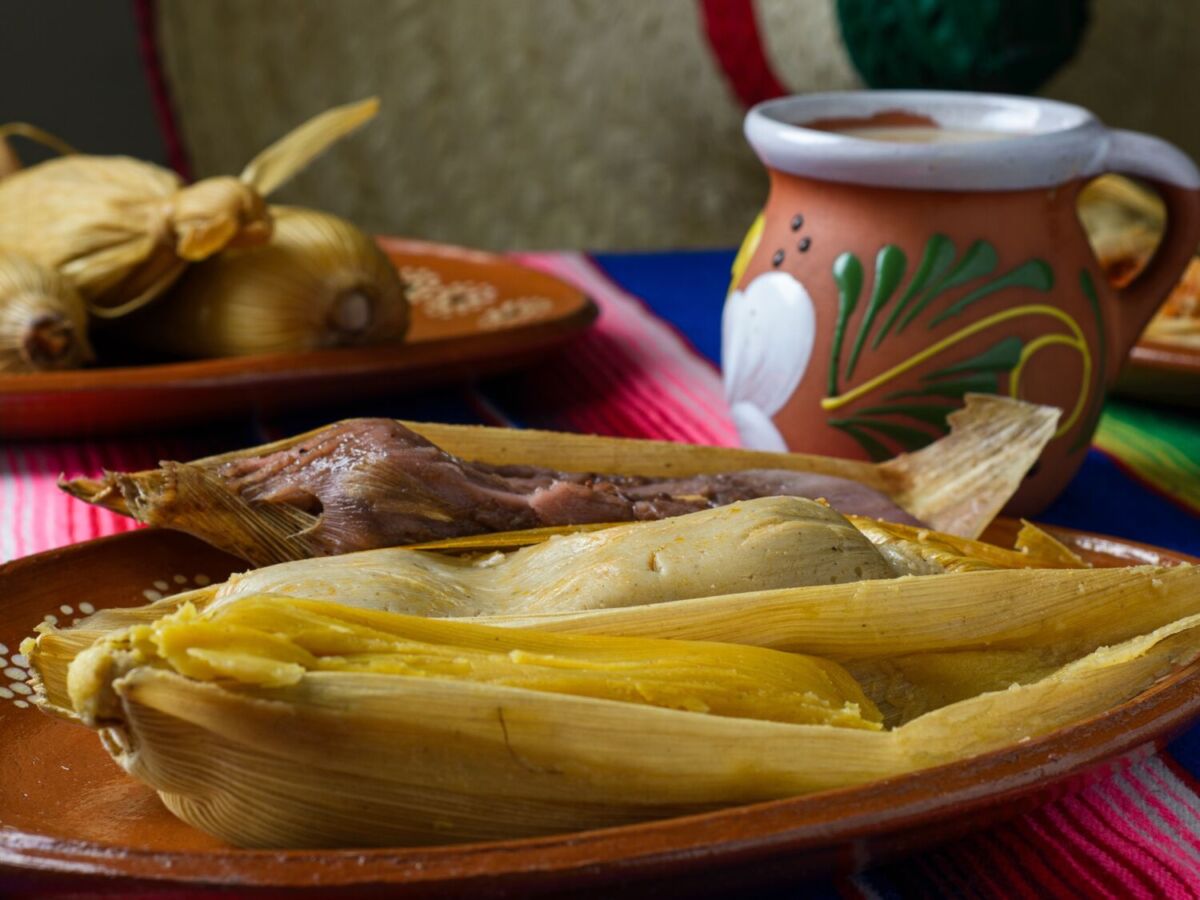 tamal y taza de atole 