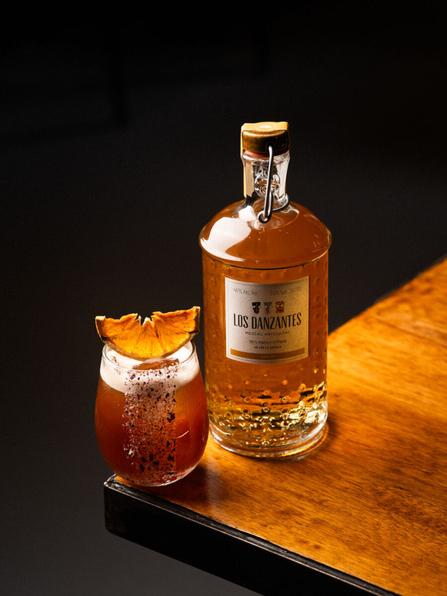 coctel con mezcal