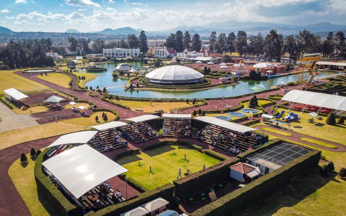 Laberinto, alberca y lago a 1 hora y media de CDMX: para una escapada rápida antes del regreso a clases