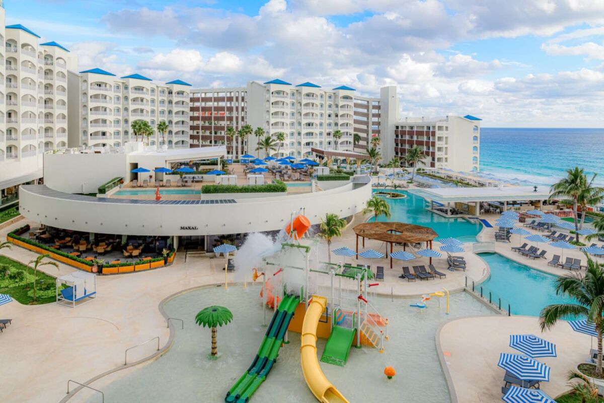 Si tuviera hijos pequeños o adolescentes, elegiría este hotel donde ellos se divierten y yo me relajo