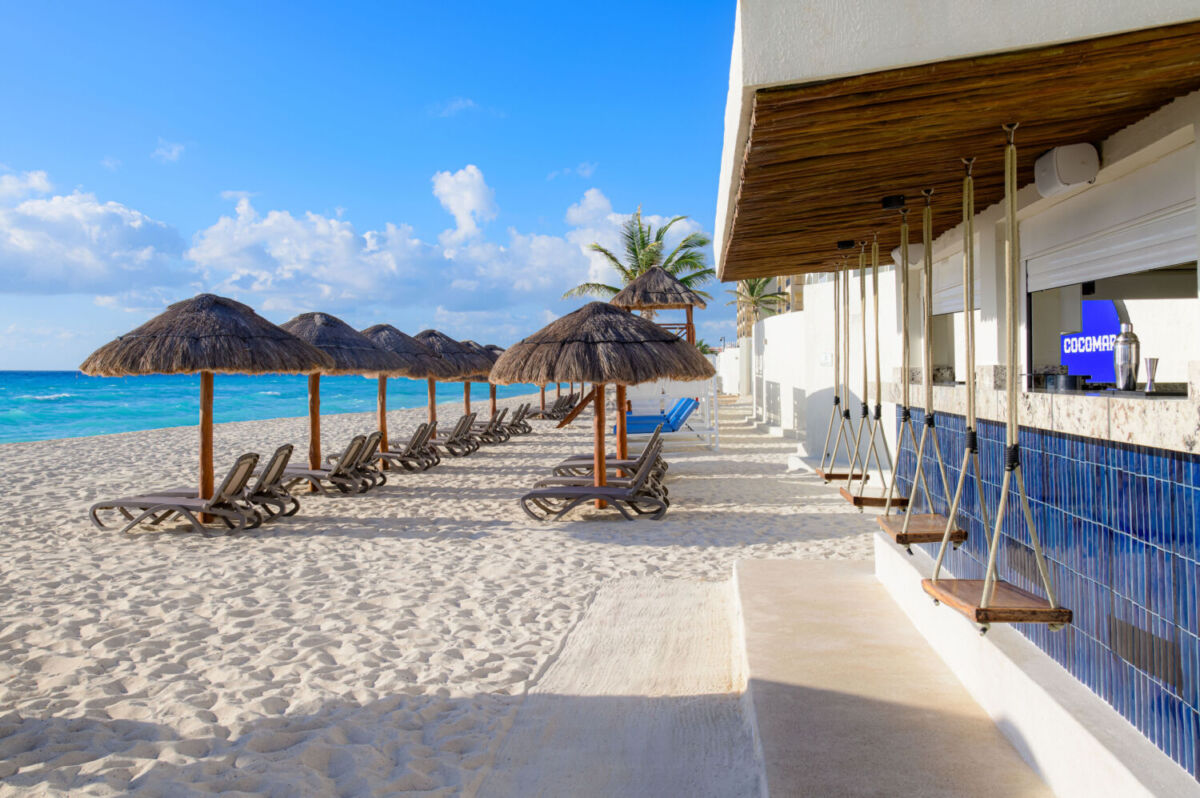 Cocomar, un bar solo para adultos en el Hilton Cancún