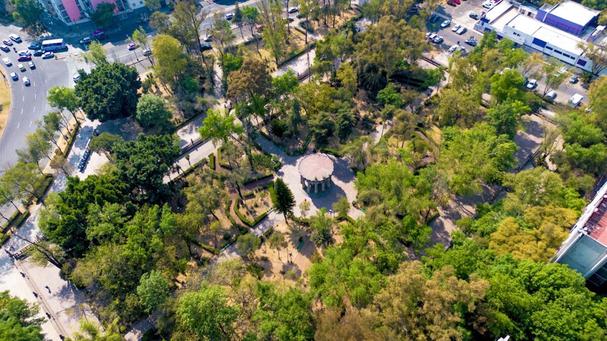 El jardín que parece Europa pero es Tlatelolco: un oasis verde en la CDMX mucho menos concurrido