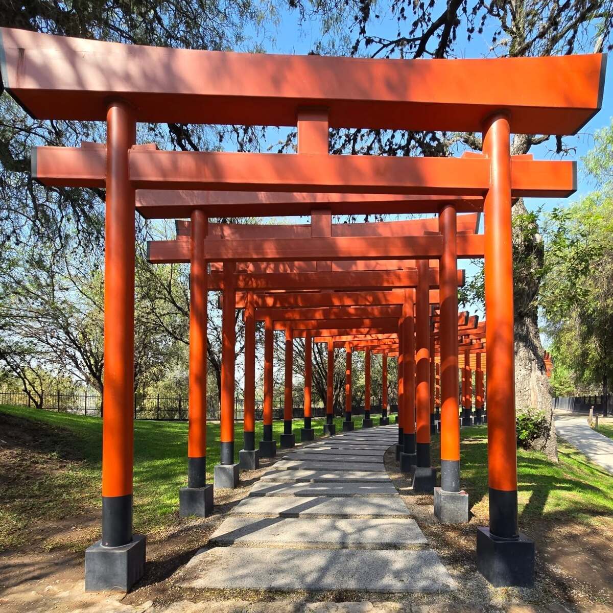 Entramos en el «Kioto mexicano»: el jardín japonés de que parece el mítico Fushimi Inari Taisha