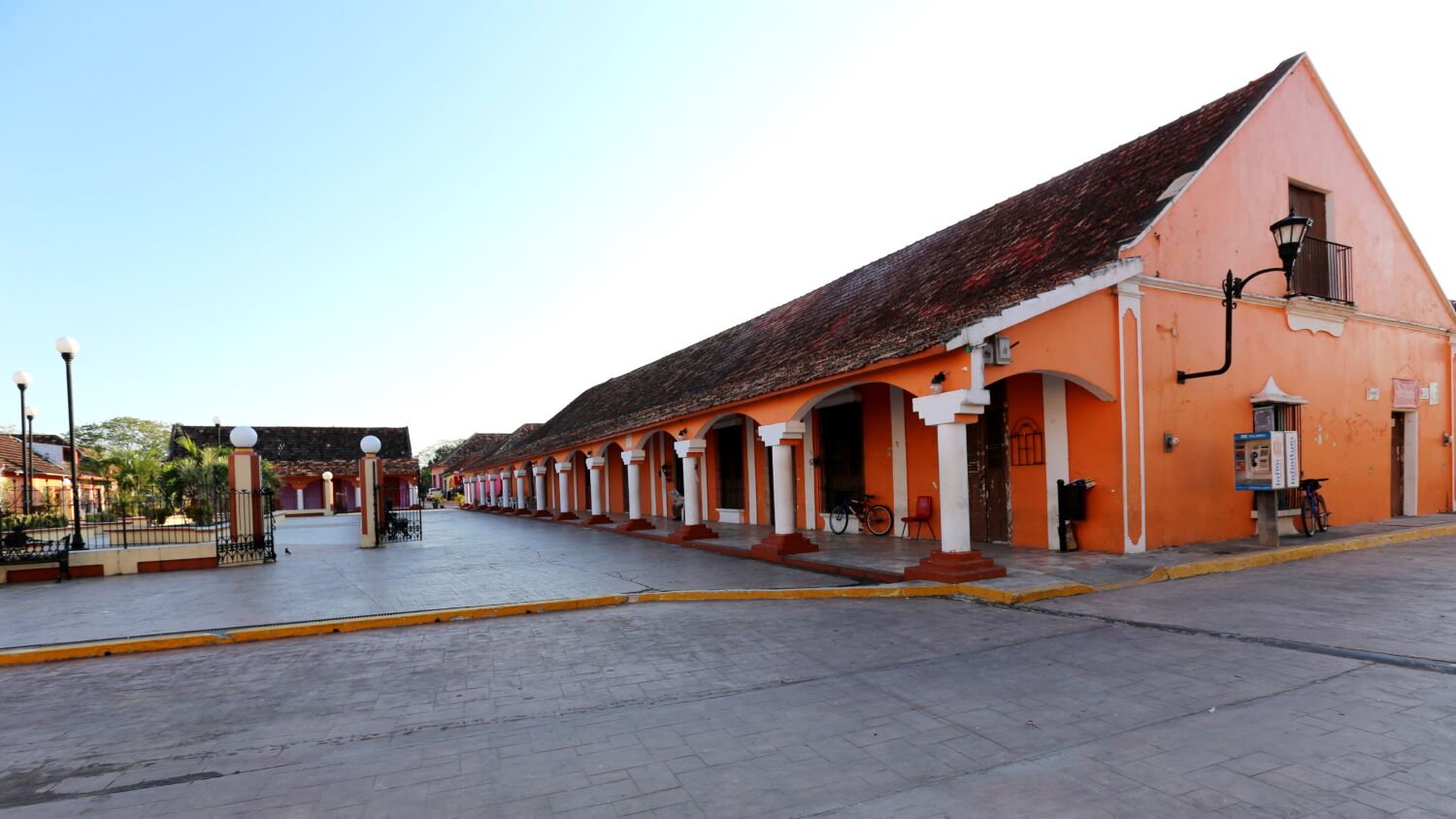 El pueblito mexicano perfecto para jubilarse: puedes caminar a todos lados y tiene casitas a orillas del río El pueblito mexicano perfecto para jubilarse: puedes caminar a todos lados y tiene casitas a orillas del río