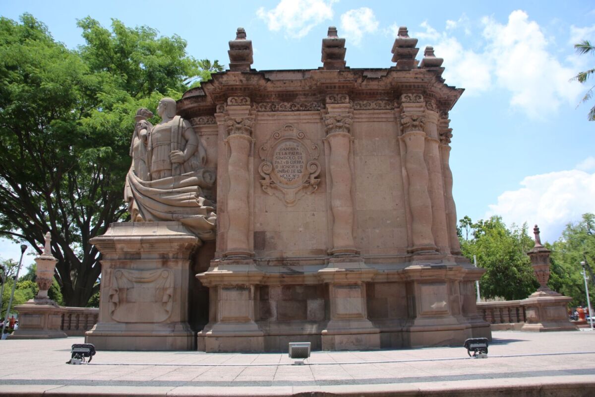 Monumento a la Bandera en Iguala, Guerrero 