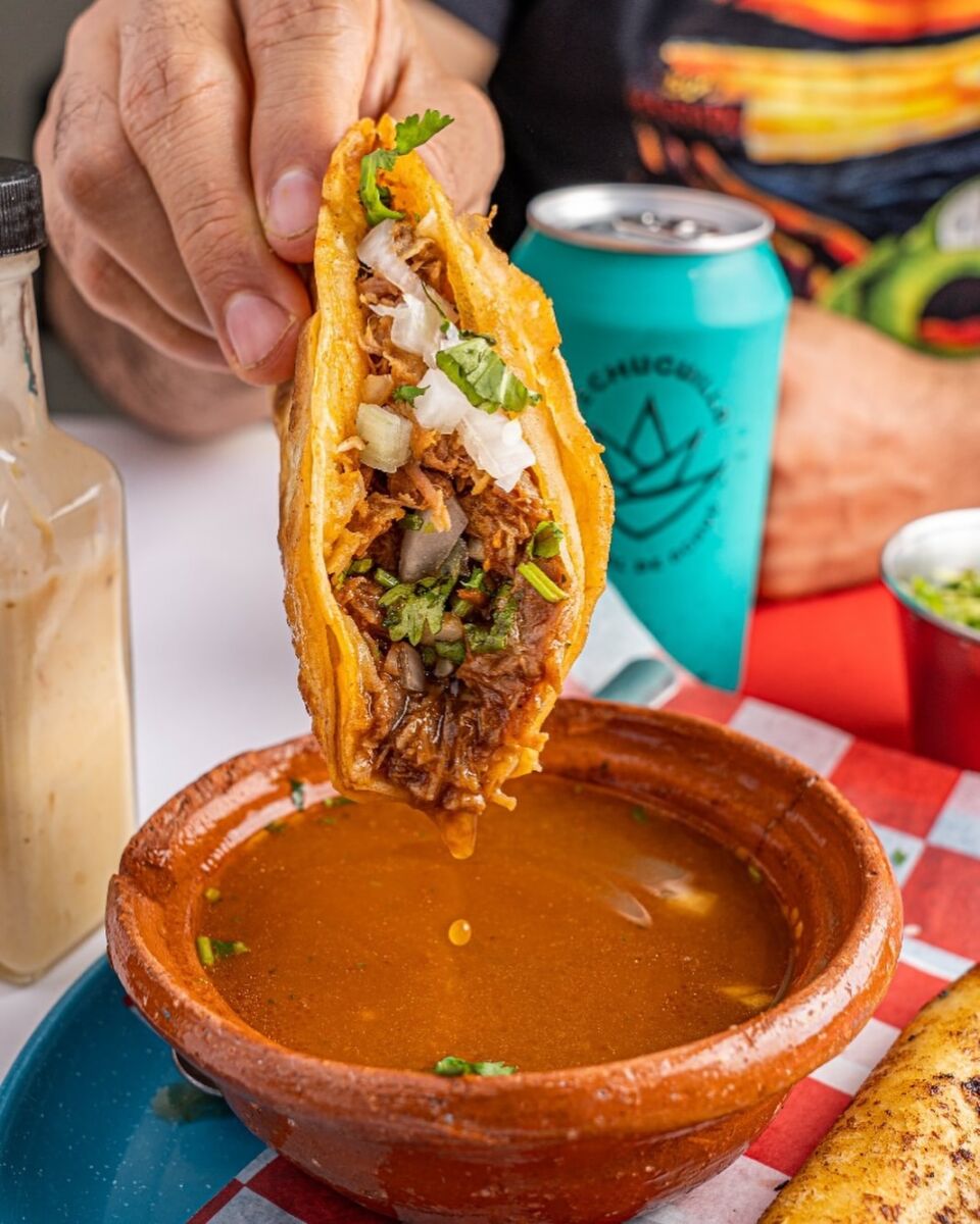 Taco de barbaco en San Sebastián Tenochtitlán