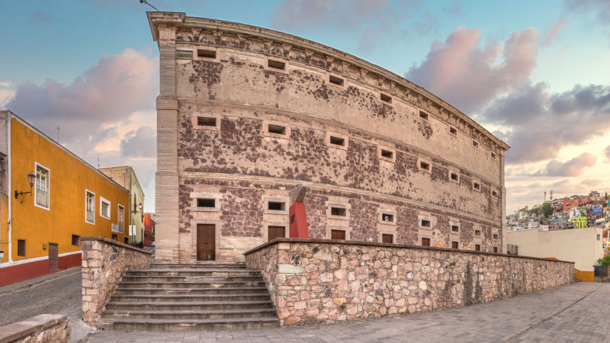 Panorámica de la  Alhóndiga de Granaditas en la ciudad de Guanajuato 