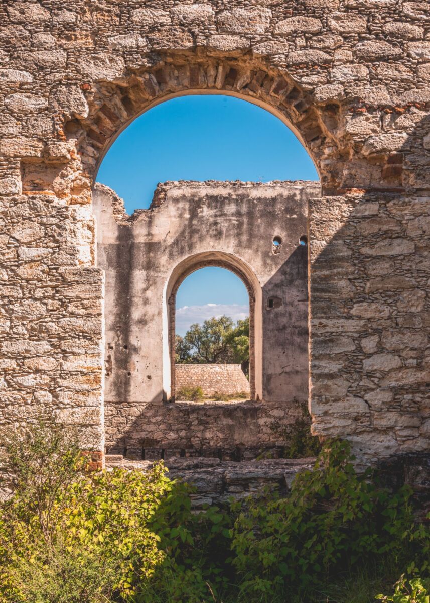 Ruinas de los edificios en Mineral de Pozos, Guanajuato 