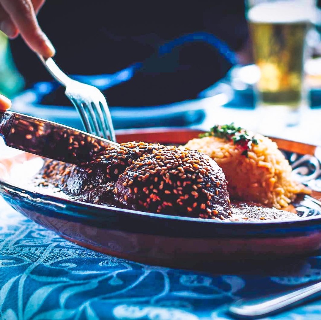 mole con pollo 