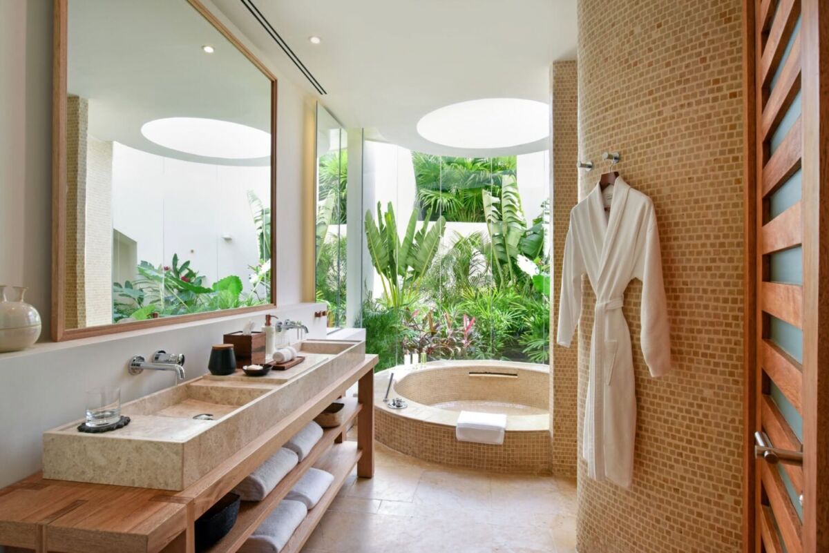 baño de la habitación rosewood mayakoba
