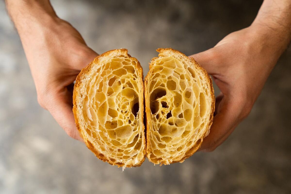 croissant partido por la mitad