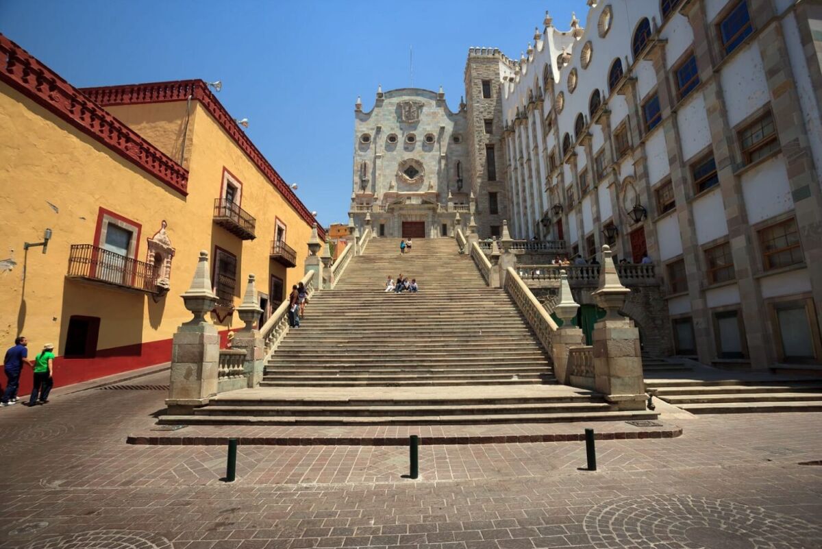 Escalinatas de la Universidad de Guanajuato 