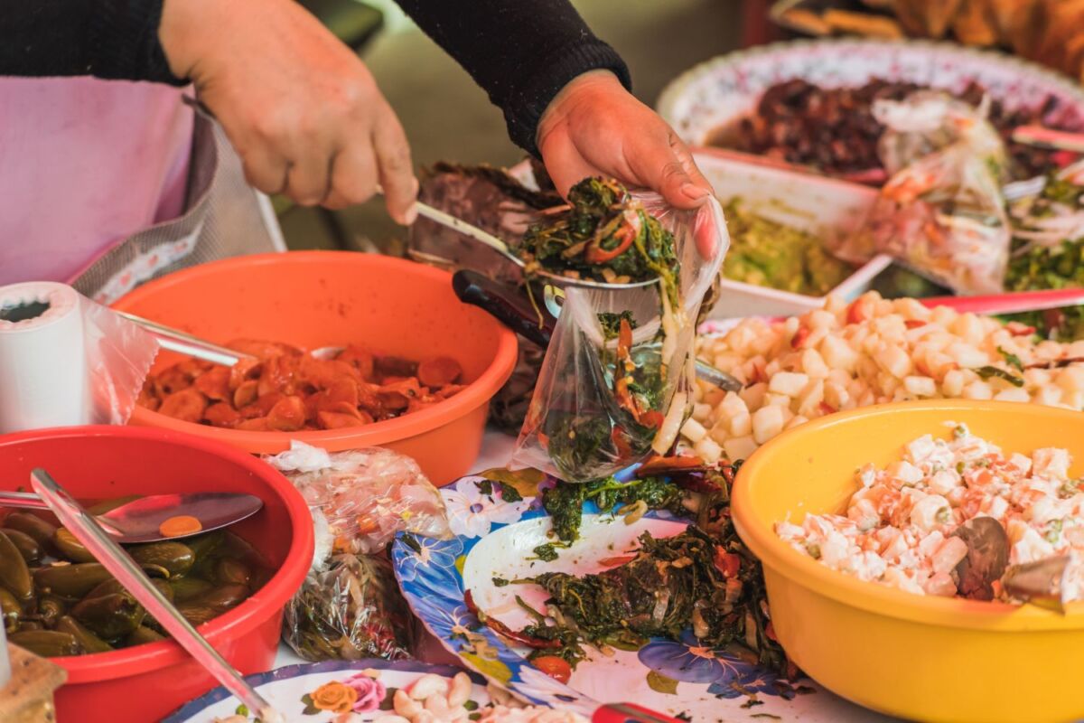 puesto ambulante de antojitos mexicanos 