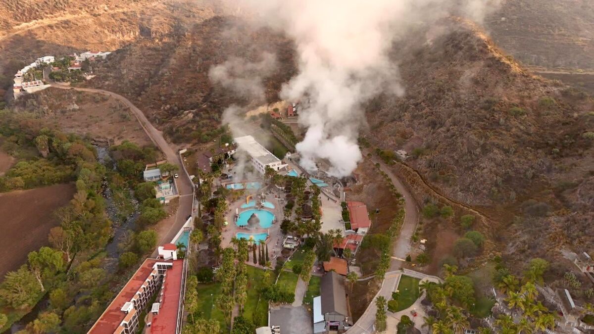 Vista panorámica del Balneario El Géiser en Tecozautla, Hidalgo 