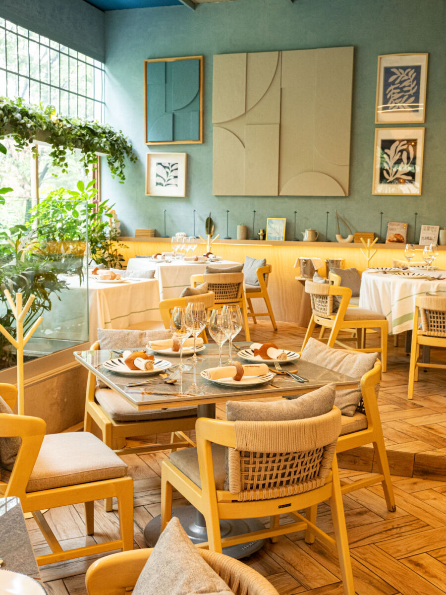Interior del restaurante Casamarena en Polanco 