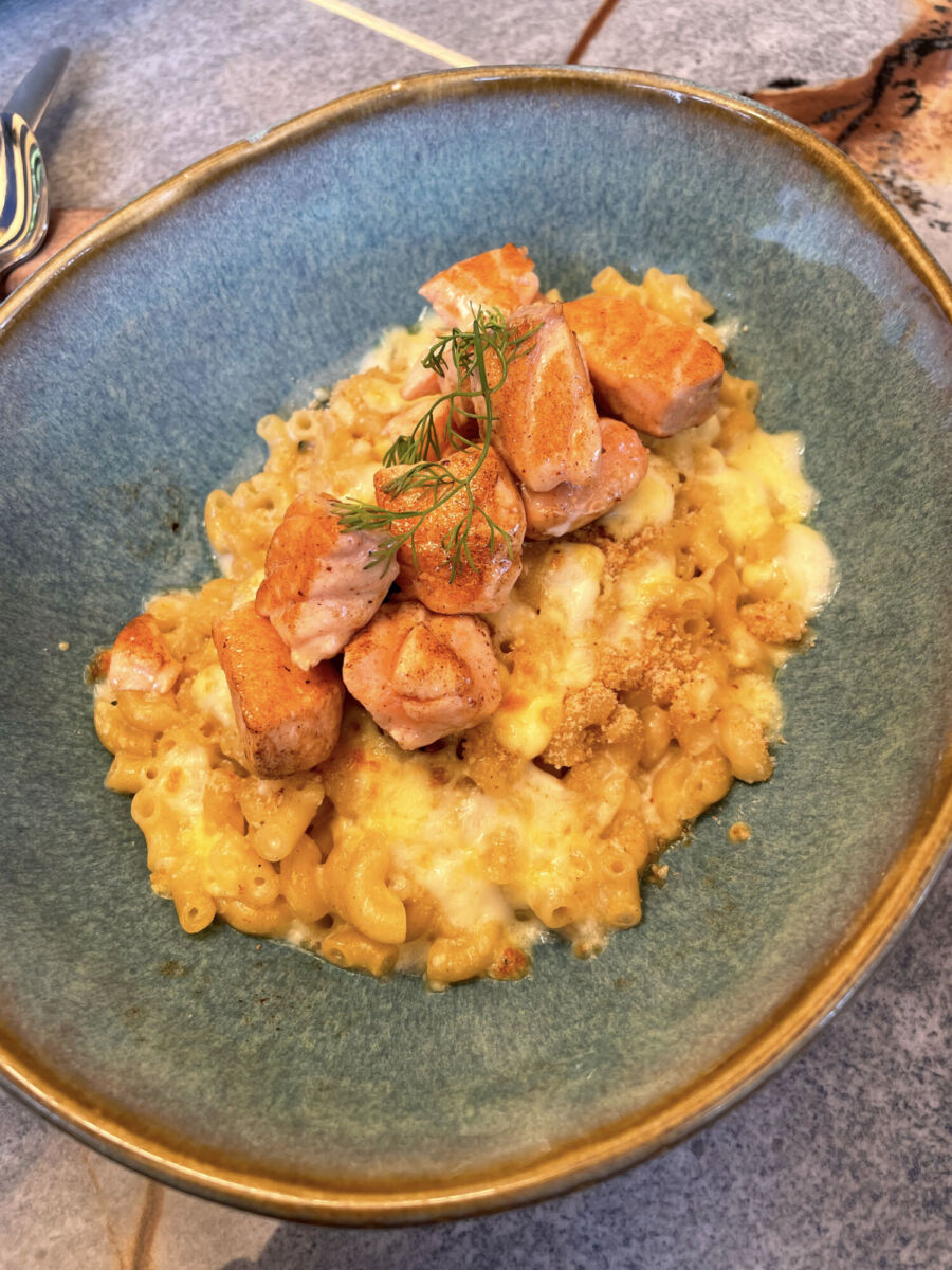 Mac & cheese con salmón en el brunch de Casamarena en Polanco 