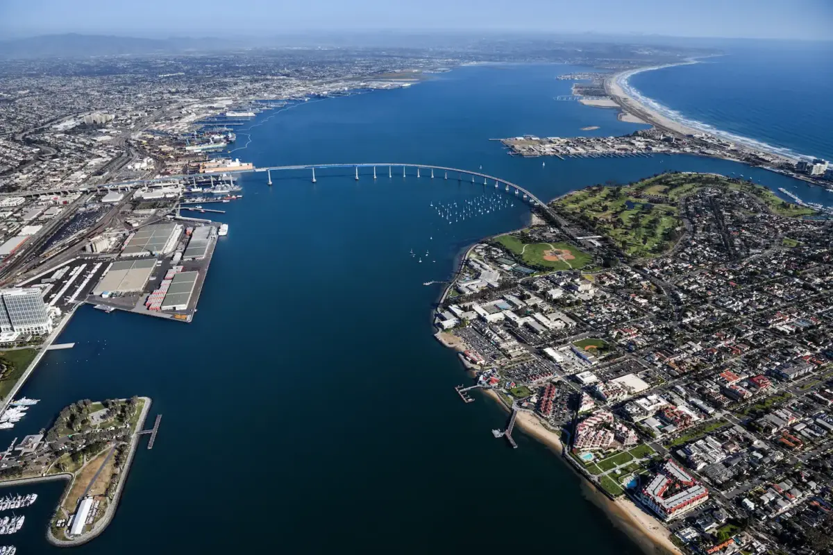 Vista panorámica de San Diego y Coronado Beach 