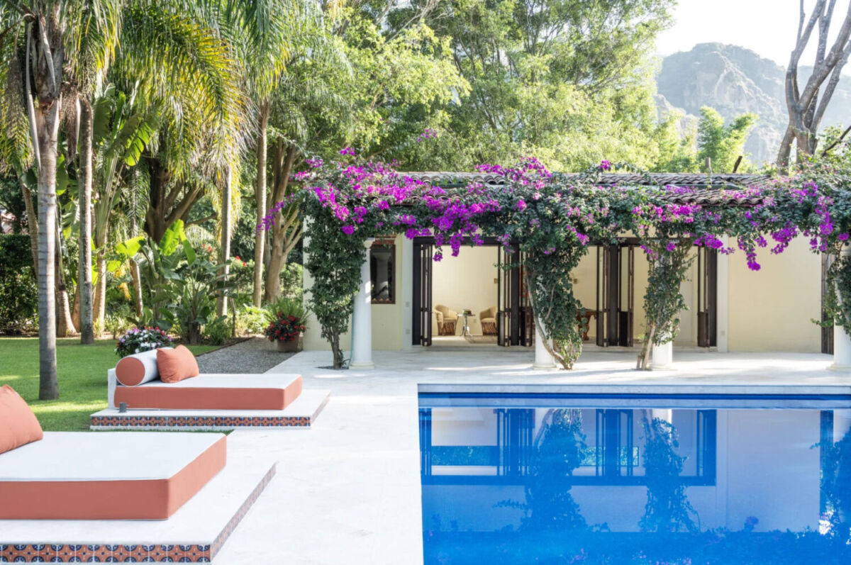 Piscina abierta de Feronia en Tepoztlán 