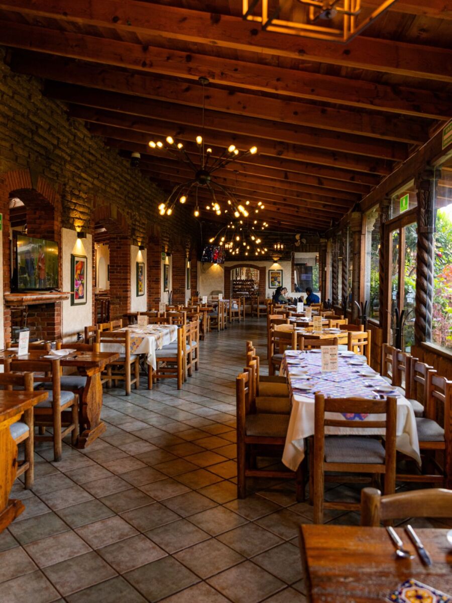 Quienes amamos comer tomamos el tren para probar este buffet de Mariscos en Metepec