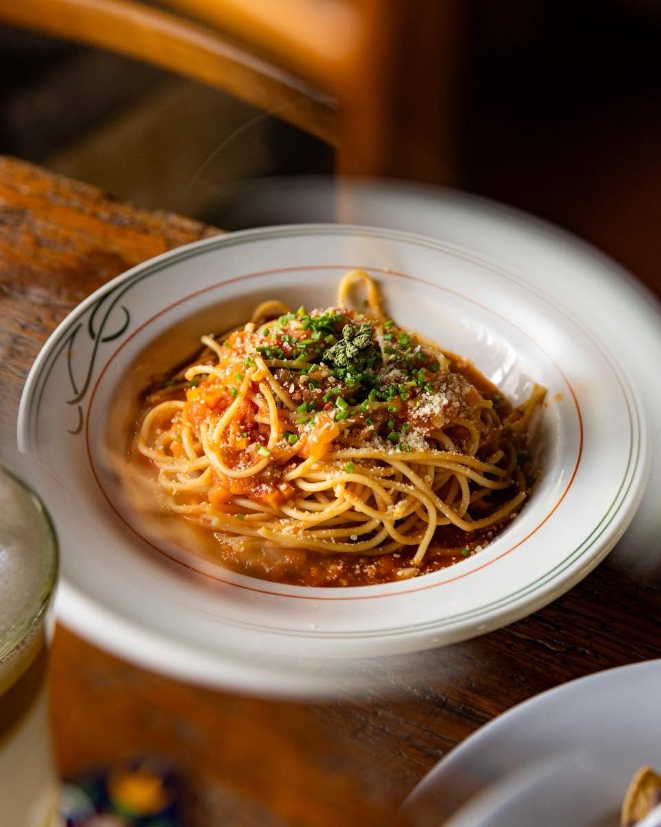 spaghetti con salsa de tomate