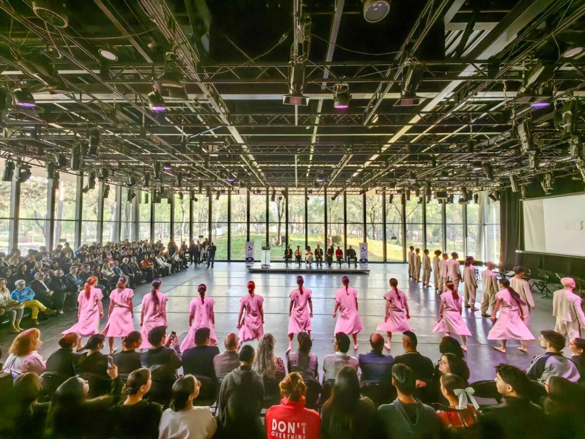 Presentación artística en el Pabellón Escénico de Chapultepec