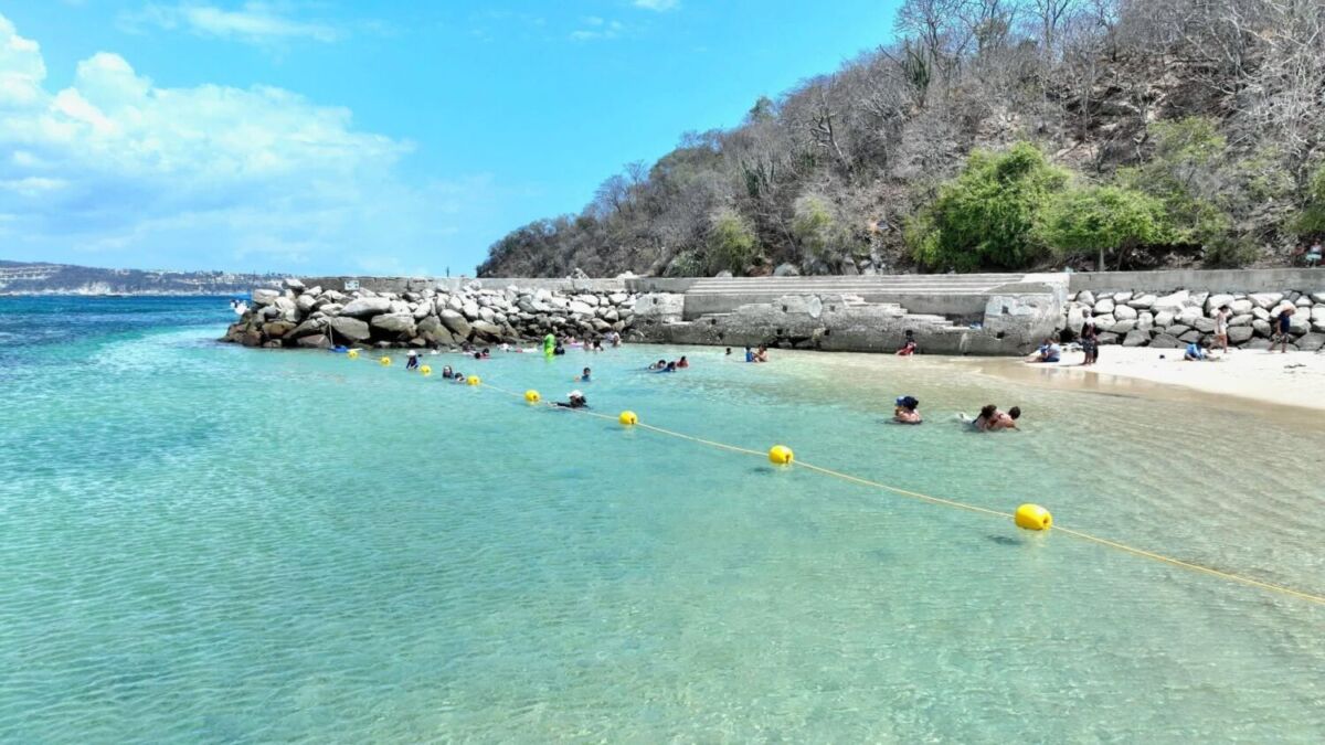Playa La Entrega en Huatulco, Oaxaca