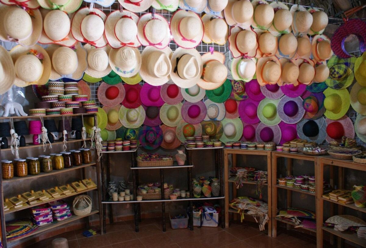 tienda de objetos artesanales para cubrir la cabeza en Campeche