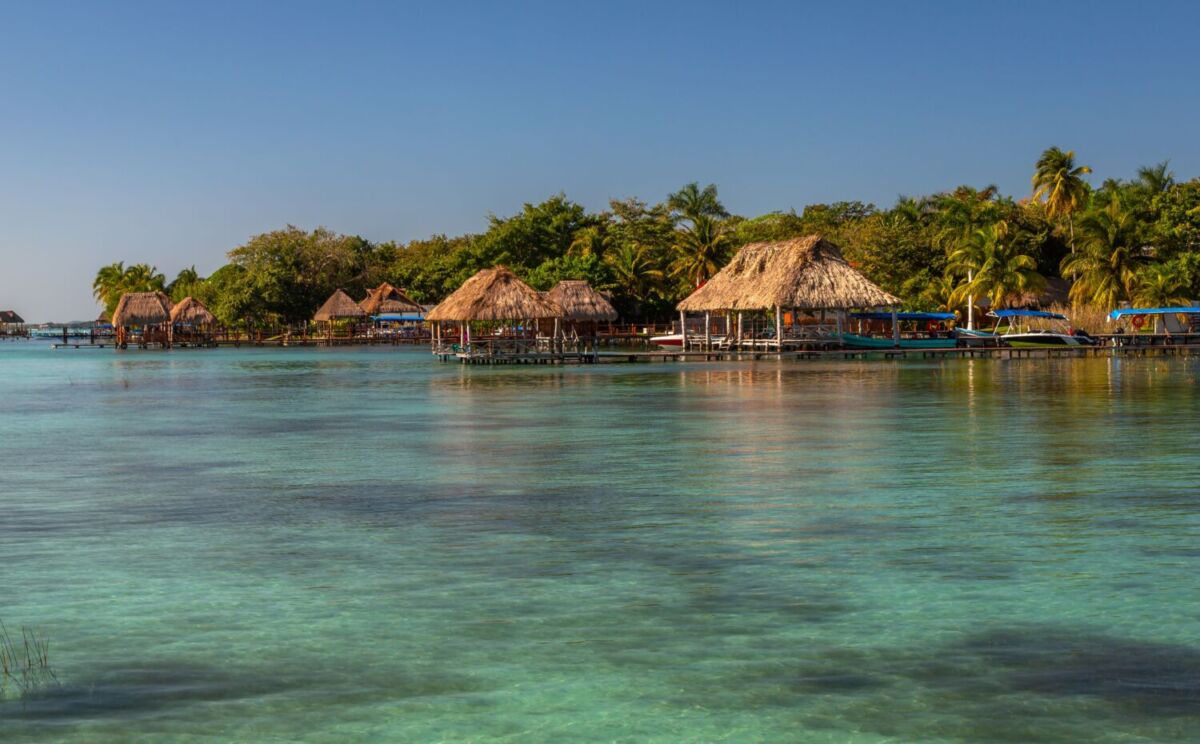 Laguna de los Siete Colores, Bacalar