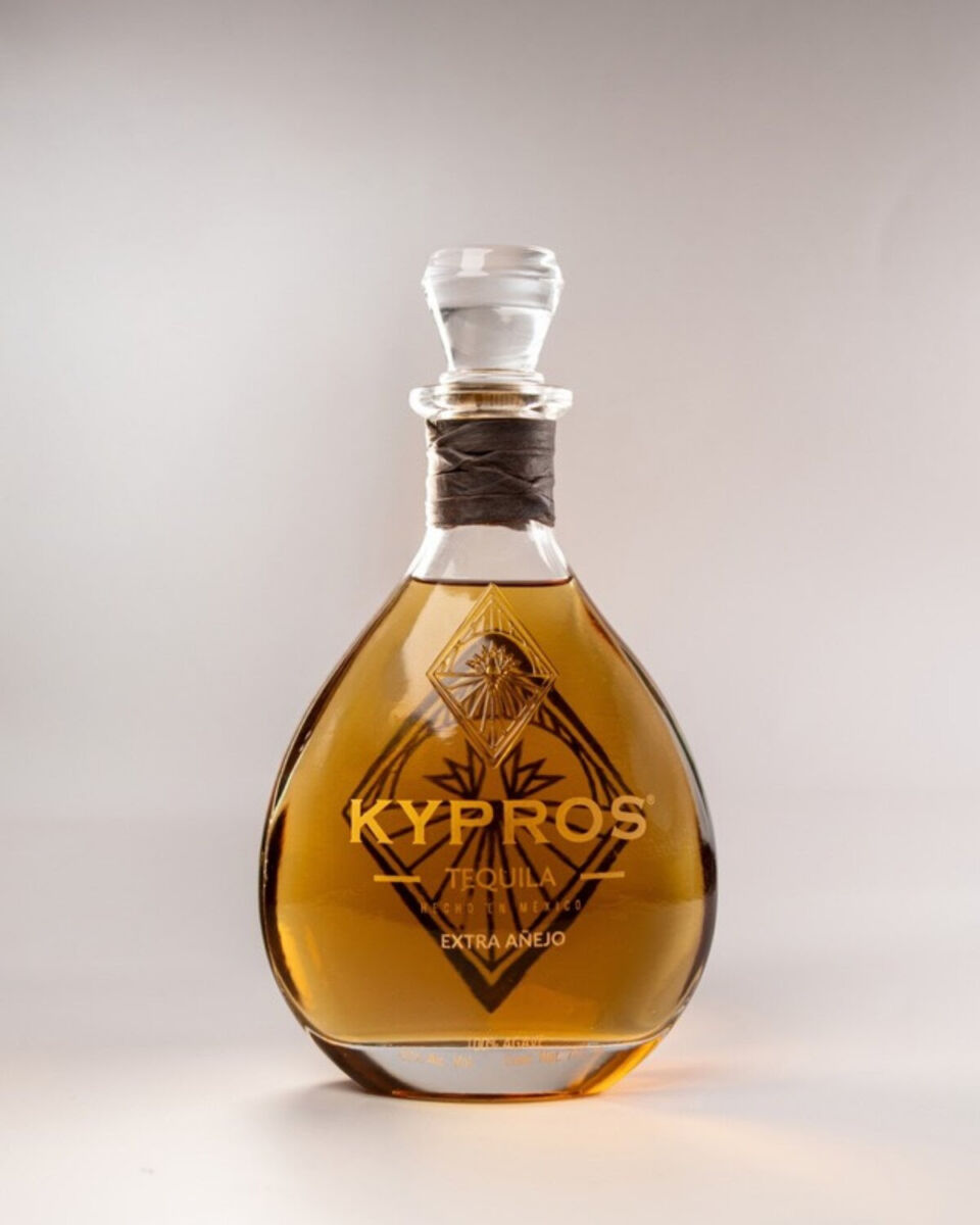 Tequila Extra Añejo de Kypros 