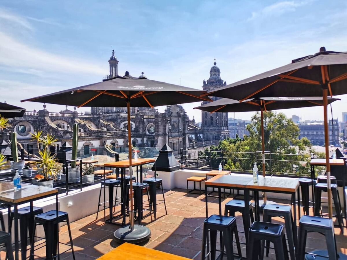 Vista a la Catedral de la CDMX desde la Terraza Catedral