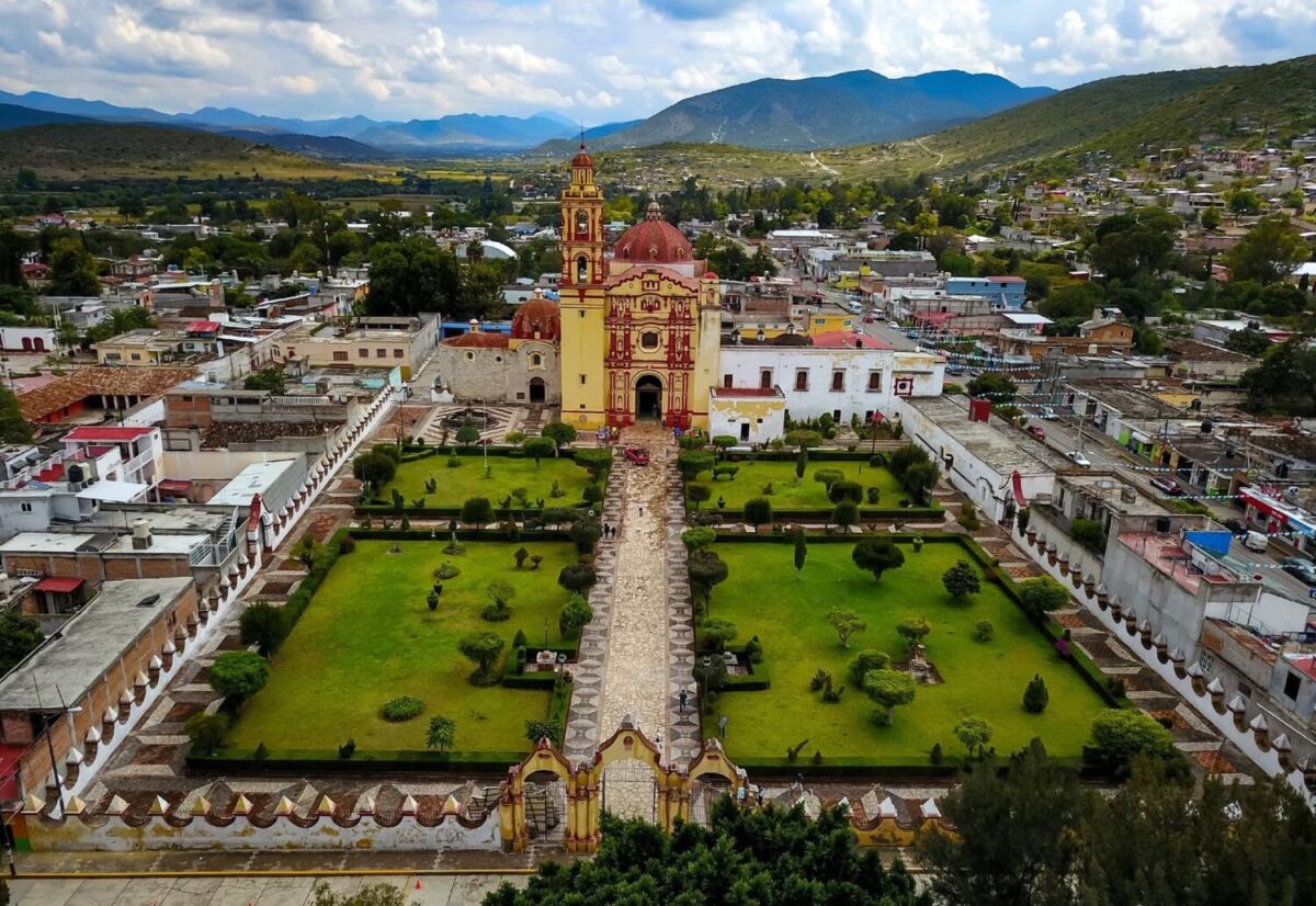 Parroquia de Santa María de la Natividad en el municipio de Villa de Tamazulapam del Progreso