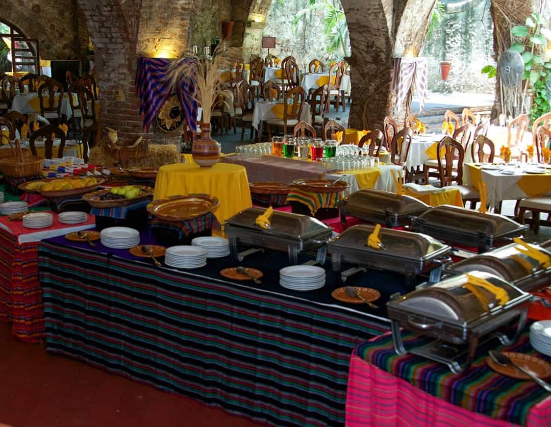buffet en una hacienda histórica de Morelos