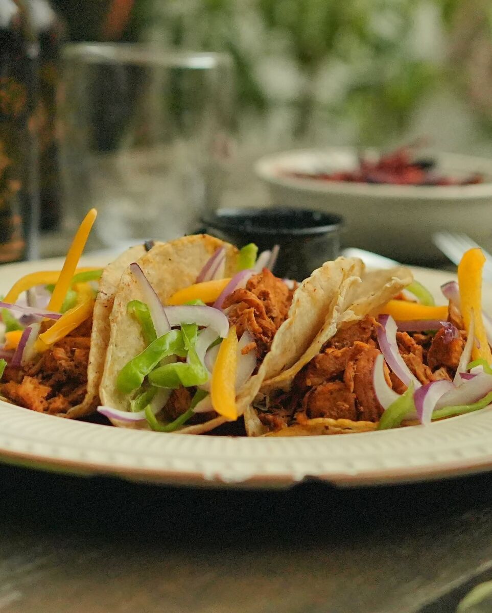 tacos de cochinilla