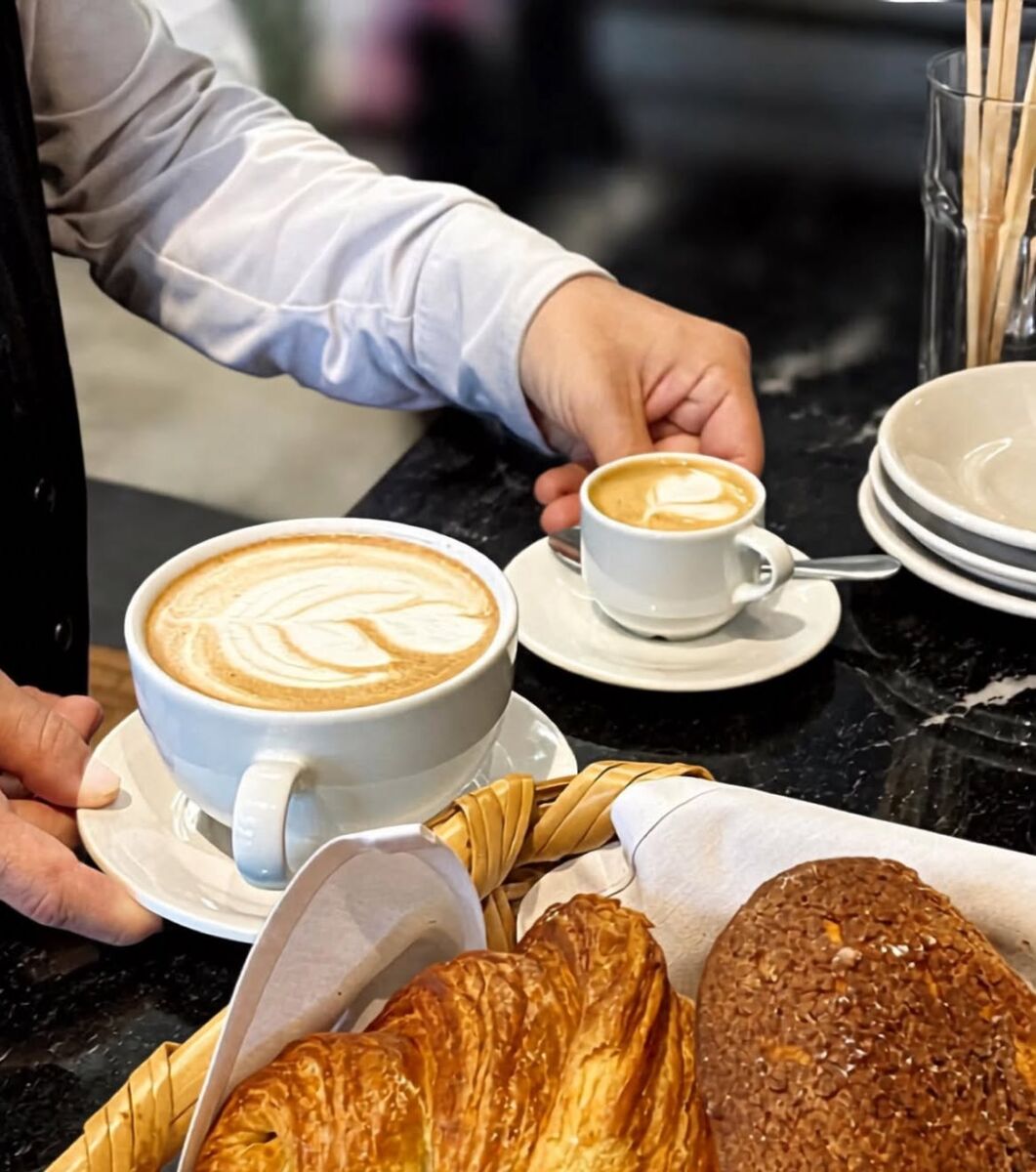 Café y pan de El Café de Bellas Artes
