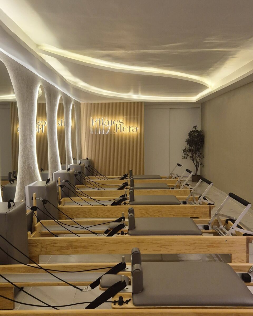 Cuando necesito sentirme tranquila, voy a una casa muy bonita en la Narvarte para hacer yoga, pilates y barre