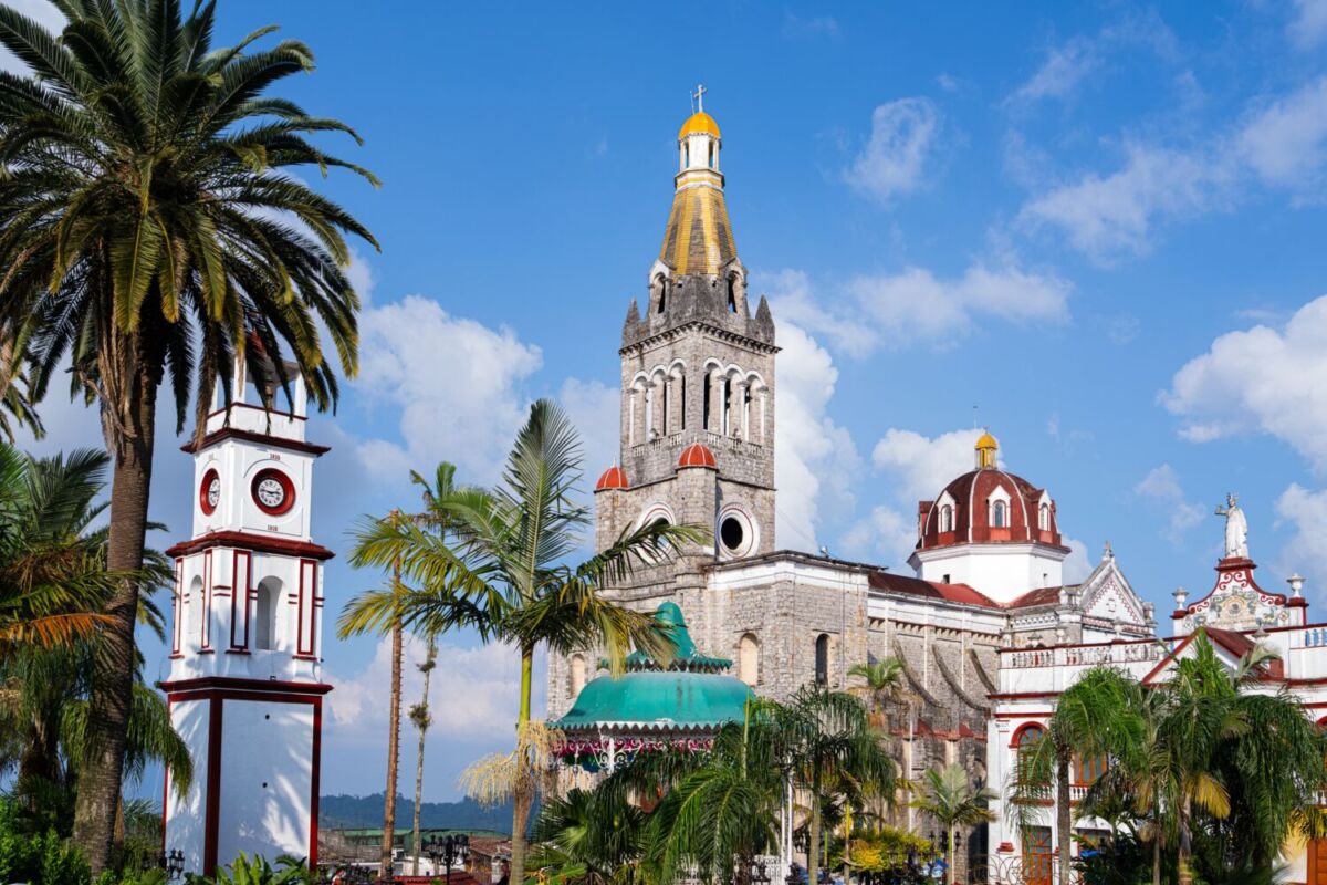 Parroquia de San Francisco de Asís en pueblo mágico en Puebla