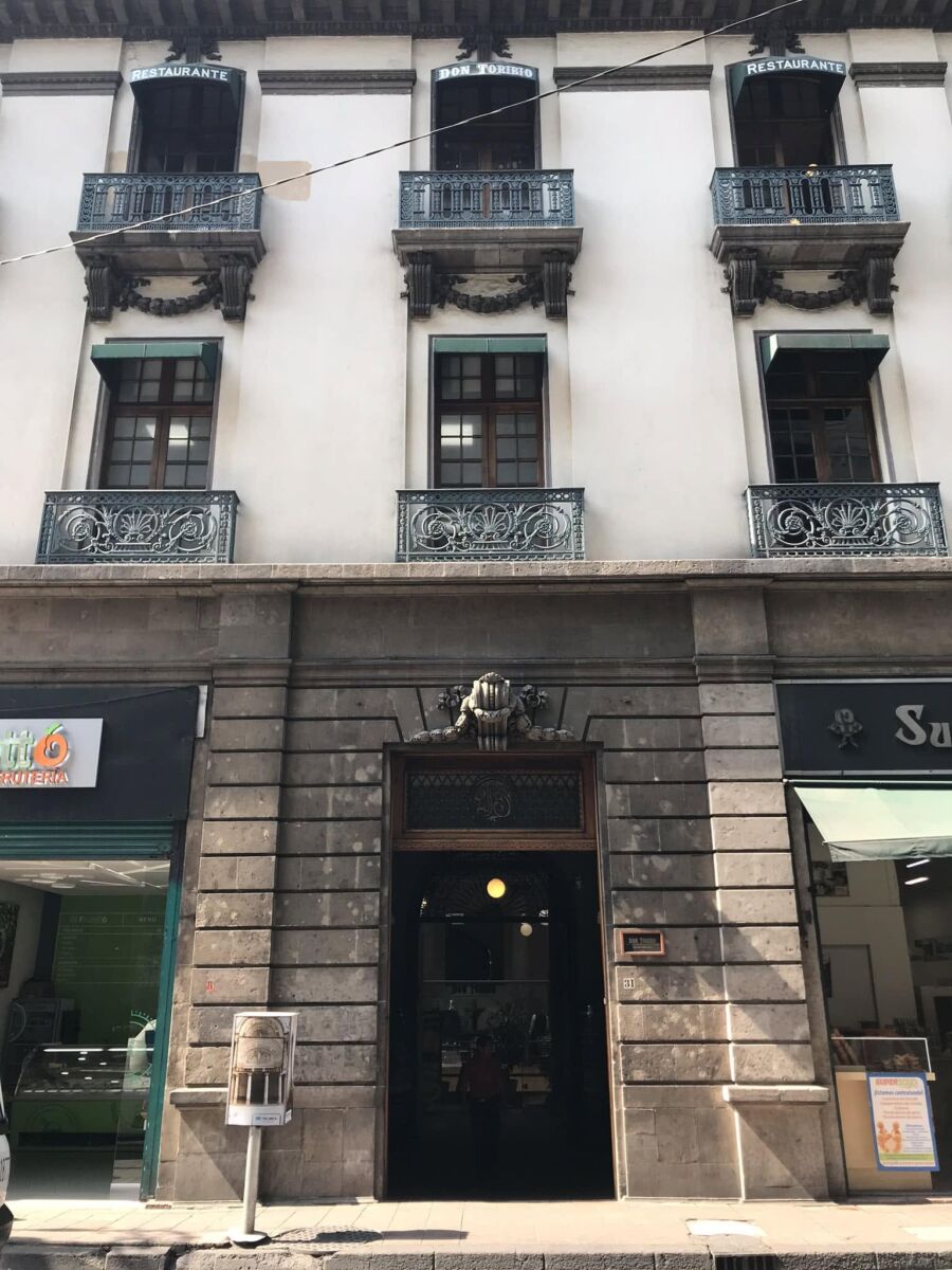 edificio colonial en el centro histórico