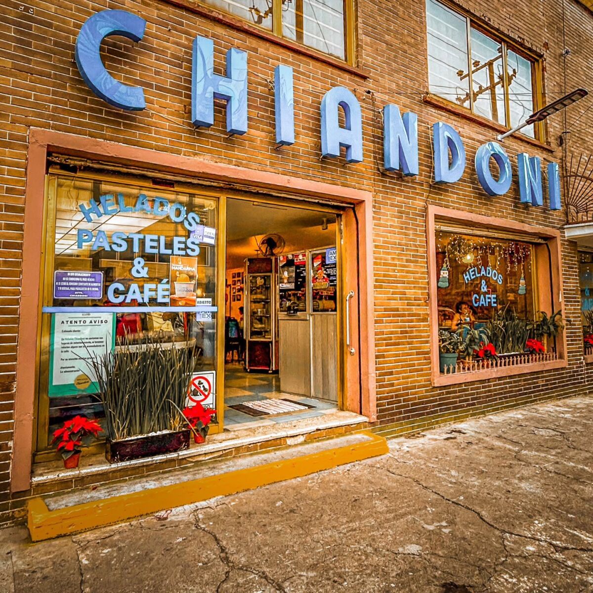 entrada heladería chiandoni