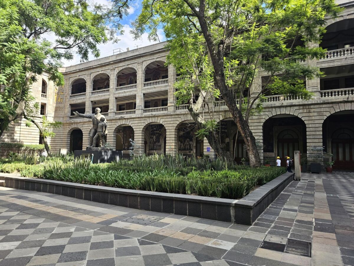 explanada del Museo Vivo del Muralismo