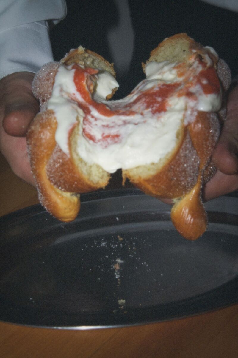 pan de muerto relleno 