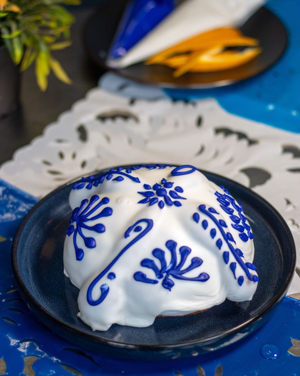 Postre con cobertura de vainilla de talavera