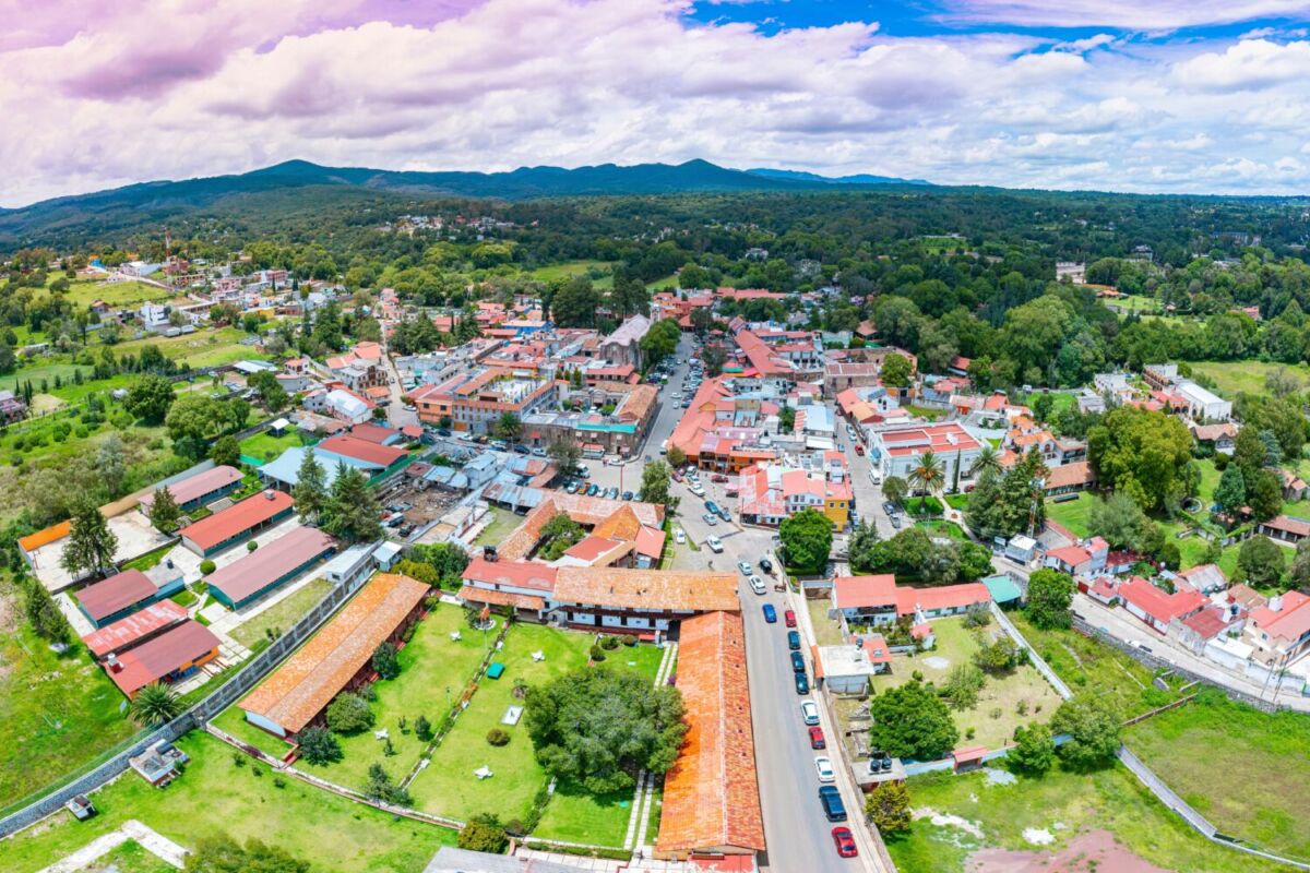 El primer Pueblo Mágico de México: tiene haciendas coloniales, calles empedradas y rico consomé de barbacoa