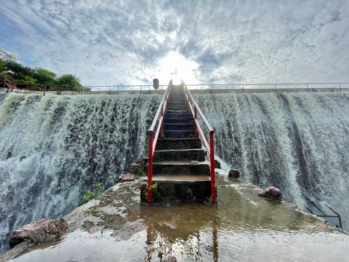 Cascada en la Presa de Malpaso
