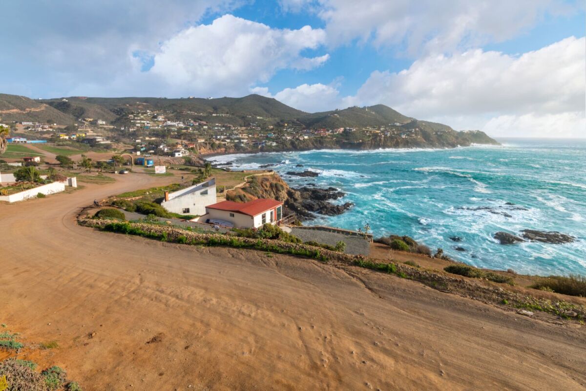 ciudad costera Punta Banda, Ensenada, Baja California 