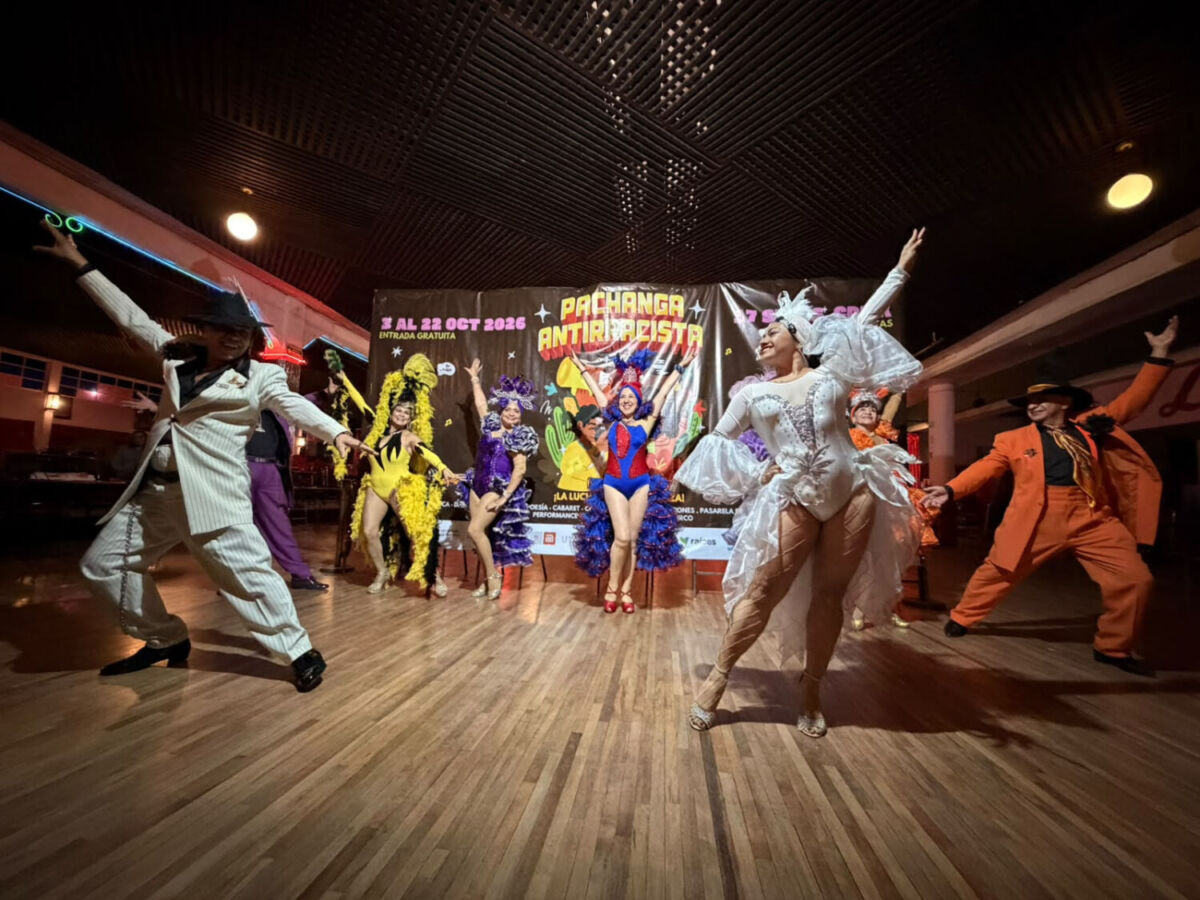 Bailarines de cabaret en el Festival Pachanga Antirracista 