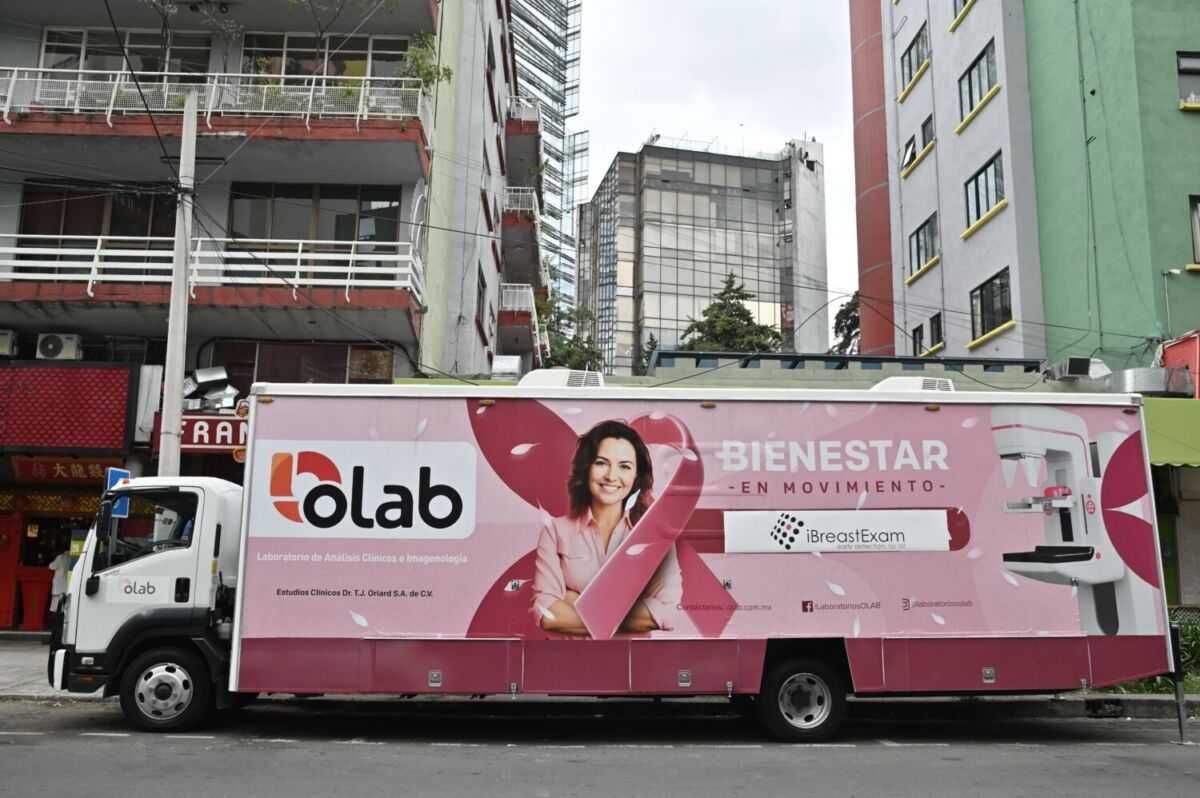 Unidad de atención móvil para detectar el cáncer de mama